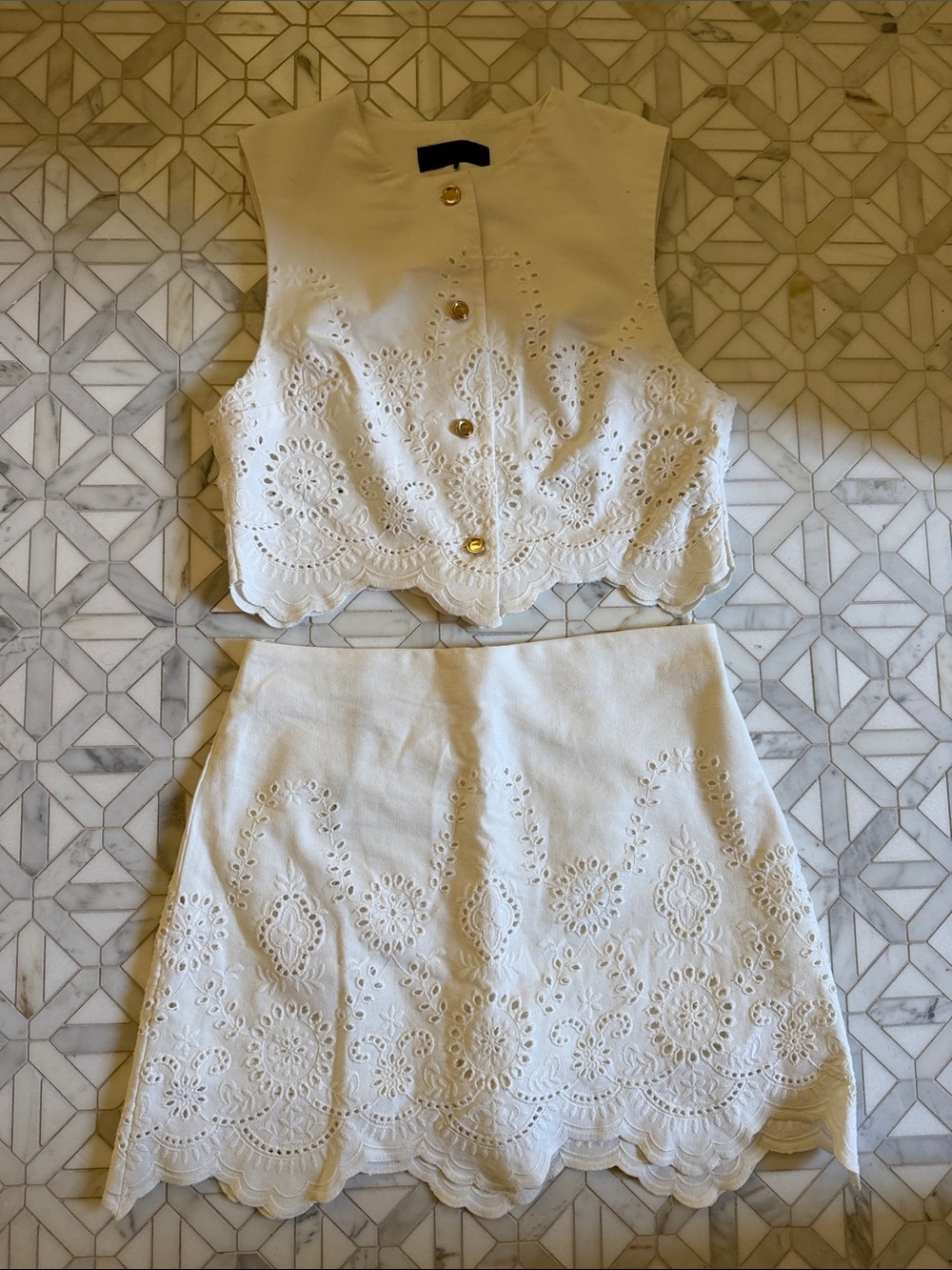 Zara White Eyelet Cotton Skirt set small